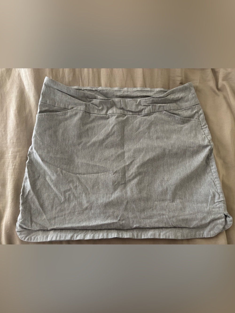 TRIBAL STRETCH 19" PULL ON SOLID SKORT